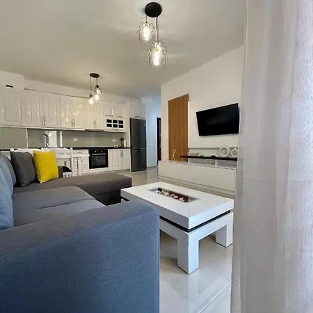 Sunflower Terraces Apartment Sarande