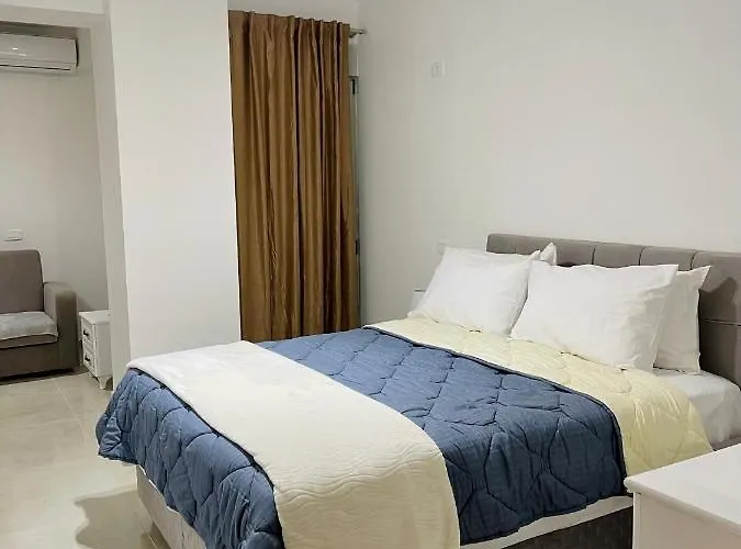 Sunflower Terraces 公寓 Sarandë